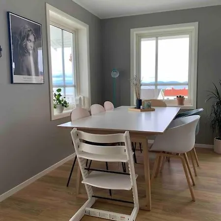 Familiebolig Med Nydelig Utsikt Apartamento Trondheim