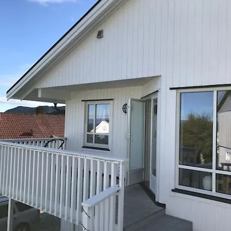 Familiebolig Med Nydelig Utsikt 트론헤임