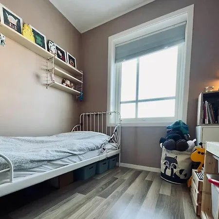 Apartmán Familiebolig Med Nydelig Utsikt